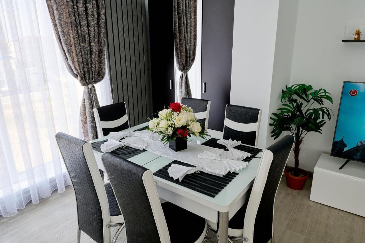 Moon Sea View Apartment - Spa N Pools Resort Mamaia Ngoại thất bức ảnh