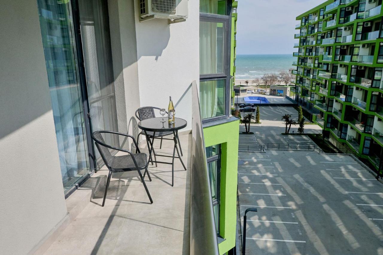 Moon Sea View Apartment - Spa N Pools Resort Mamaia Ngoại thất bức ảnh